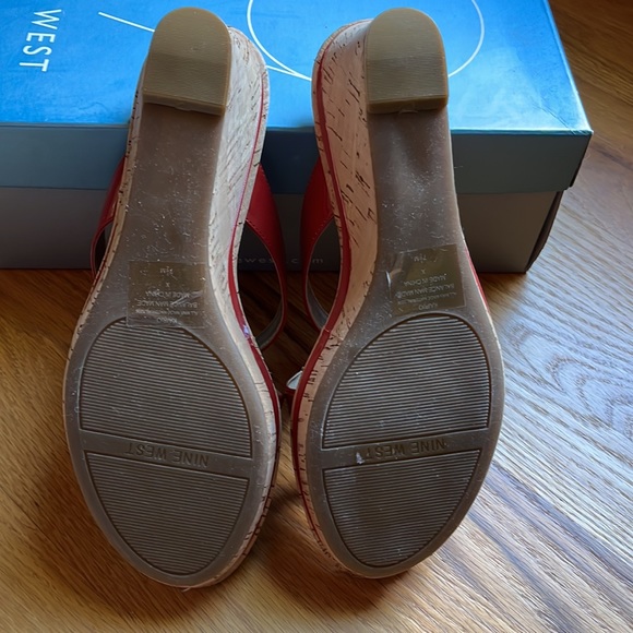 Nine West Red Patent Leather Wedge Sandals - Picture 3 of 6